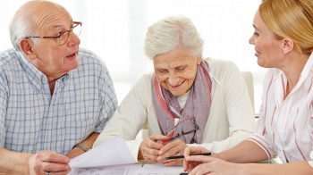 Оформление в дом престарелых: правила, особенности процедуры