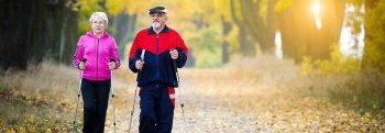 Скандинавская ходьба для пожилых людей: вперед — к хорошему самочувствию!